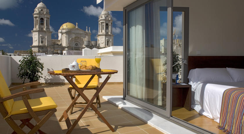 فندق باتاغونيا سور