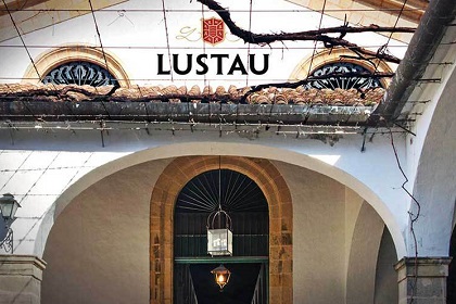 نبيذ LUSTAU