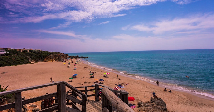 PLAYA DE ROCHE في كونيل