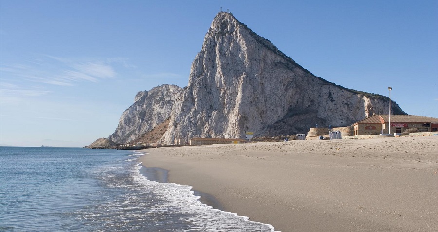 LA ATUNARA BEACH على الخط