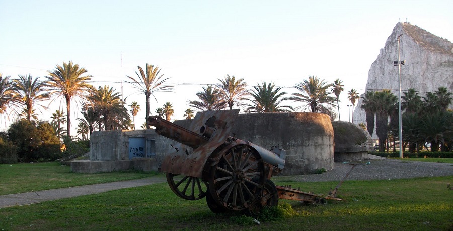 الطريق من المحاصرين